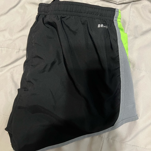 8 pairs of athletic shorts! Selling as a bundle all in good condition - Picture 10 of 16